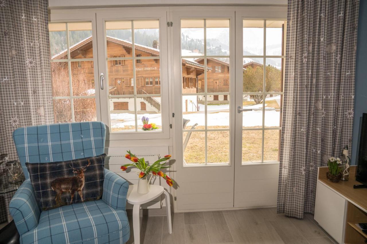 Chalet Spitzhorn - Your Peak Getaway - Private Terrasse & Gratis Parkplatz Gsteig Εξωτερικό φωτογραφία