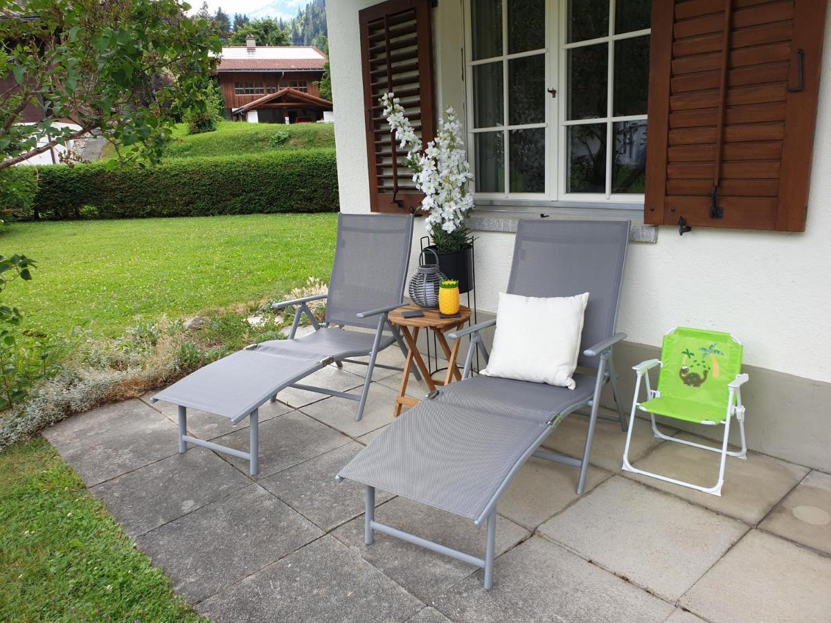 Chalet Spitzhorn - Your Peak Getaway - Private Terrasse & Gratis Parkplatz Gsteig Εξωτερικό φωτογραφία